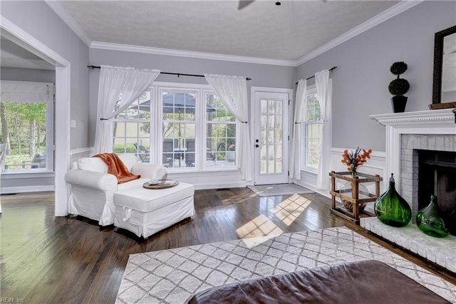 103 Bennington CT, Yorktown, VA 23693