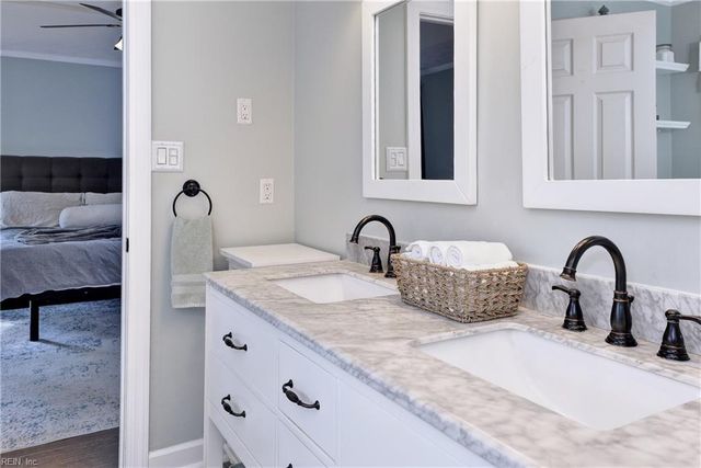 103 Bennington CT, Yorktown, VA 23693