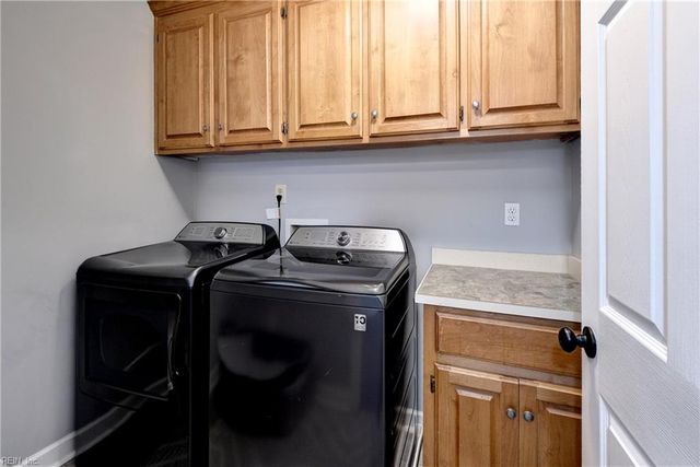 103 Bennington CT, Yorktown, VA 23693