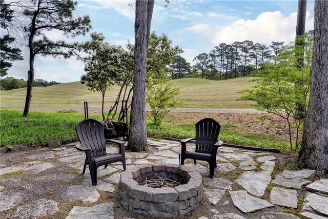 103 Bennington CT, Yorktown, VA 23693