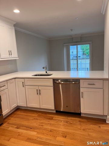 20 3rd Street 18, Stamford, CT 06905