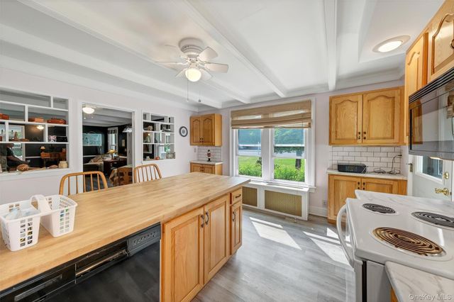 1400 Route 44, Pleasant Valley, NY 12569