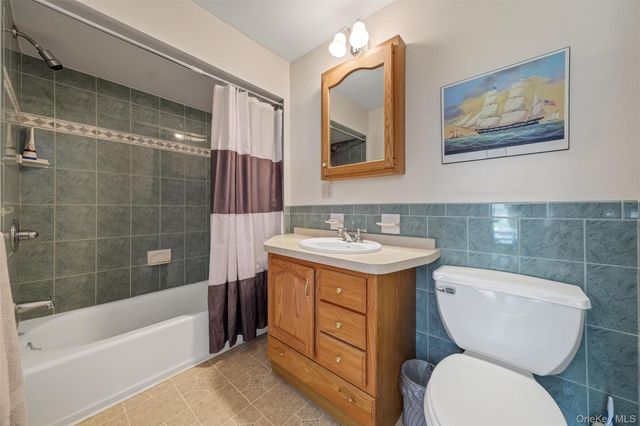 1400 Route 44, Pleasant Valley, NY 12569