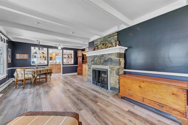 1400 Route 44, Pleasant Valley, NY 12569