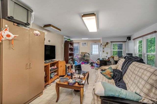 1400 Route 44, Pleasant Valley, NY 12569