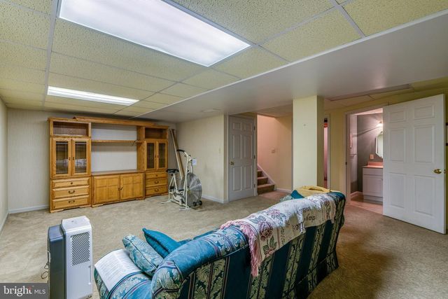 50 BRIARGATE PL, Millersville, PA 17551