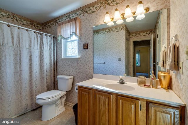 50 BRIARGATE PL, Millersville, PA 17551