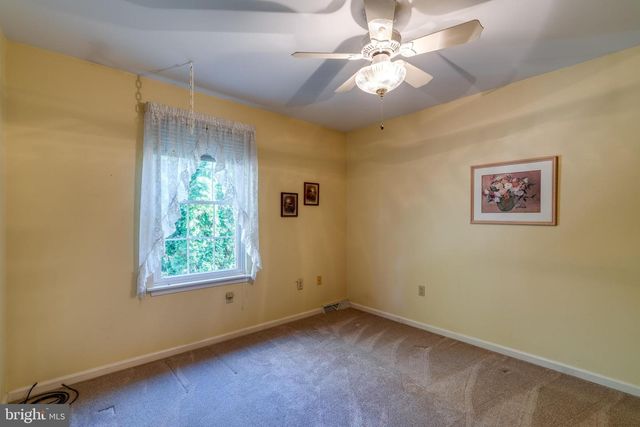 50 BRIARGATE PL, Millersville, PA 17551