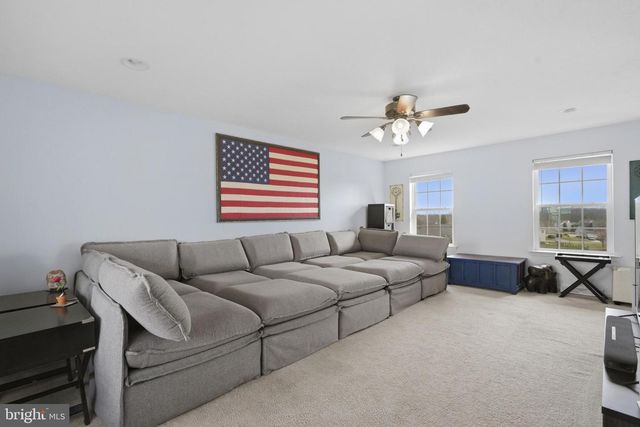 396 FRIENDSHIP LN, Gettysburg, PA 17325