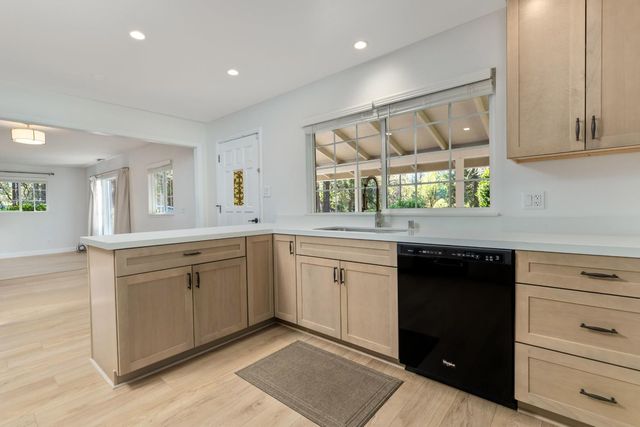 13506 Squirrel Creek Rd, Grass Valley, CA 95945