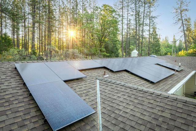 13506 Squirrel Creek Rd, Grass Valley, CA 95945