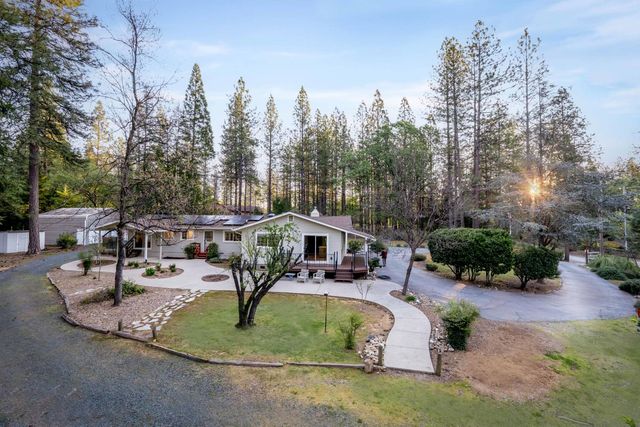 13506 Squirrel Creek Rd, Grass Valley, CA 95945
