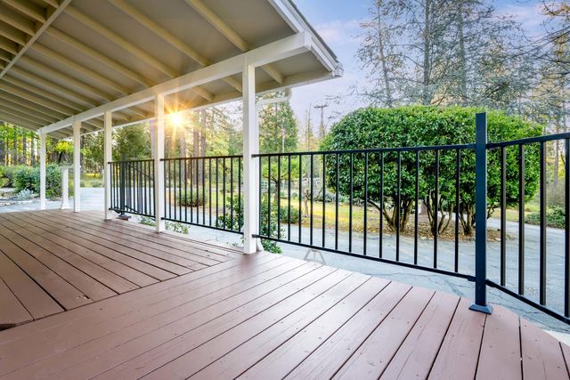 13506 Squirrel Creek Rd, Grass Valley, CA 95945