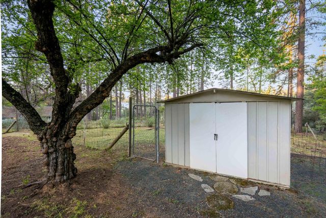 13506 Squirrel Creek Rd, Grass Valley, CA 95945