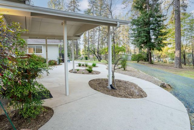 13506 Squirrel Creek Rd, Grass Valley, CA 95945