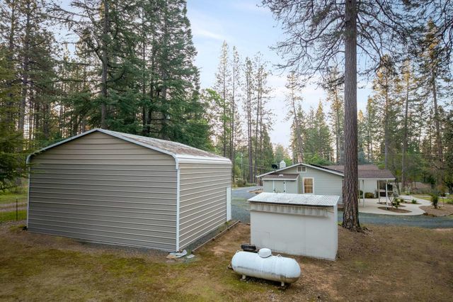 13506 Squirrel Creek Rd, Grass Valley, CA 95945