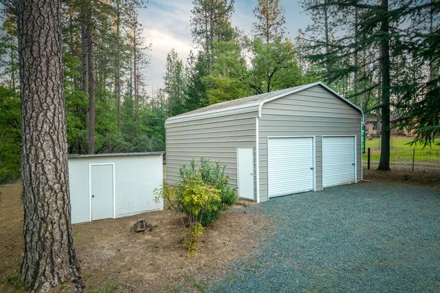 13506 Squirrel Creek Rd, Grass Valley, CA 95945