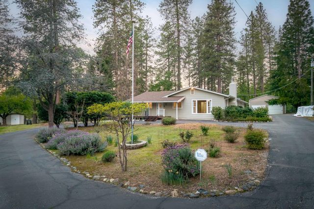 13506 Squirrel Creek Rd, Grass Valley, CA 95945