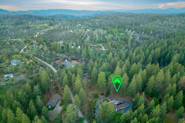 13506 Squirrel Creek Rd, Grass Valley, CA 95945