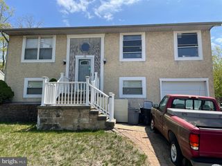 175 VILLAGE DR, Barnegat, NJ 08005