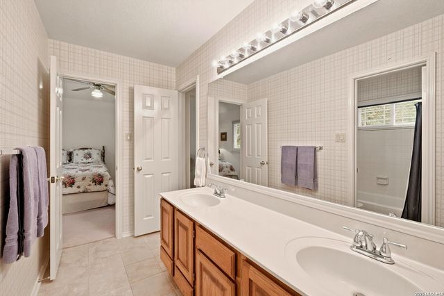 2027 Oak Sound, San Antonio, TX 78232
