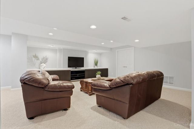 6355 Blackheath Circle, Mason, OH 45040
