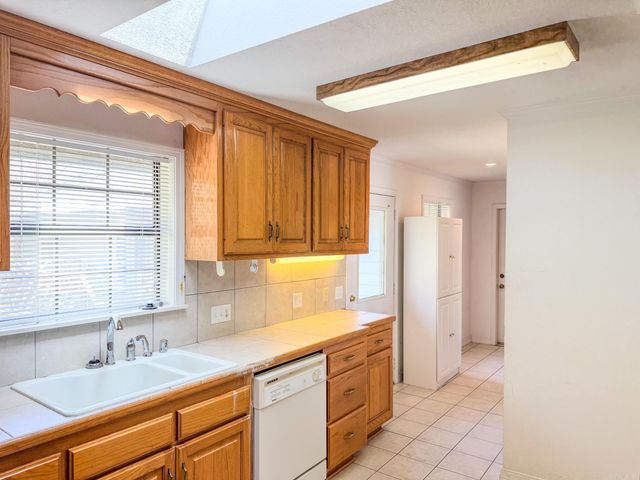 103 Twin Oaks Drive, Arkadelphia, AR 71923