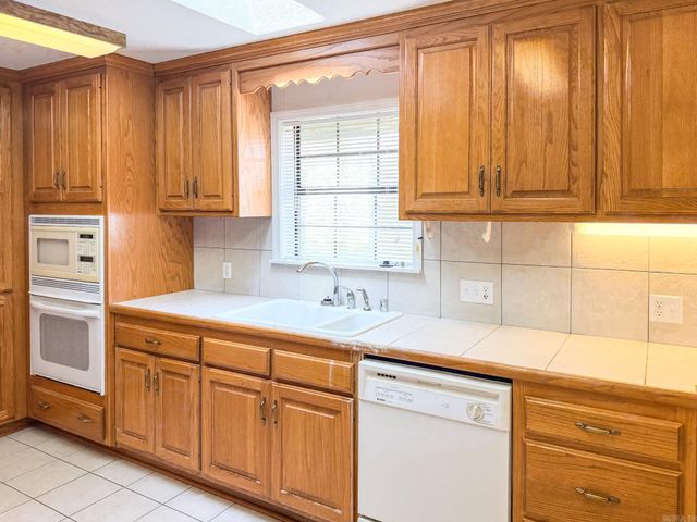 103 Twin Oaks Drive, Arkadelphia, AR 71923