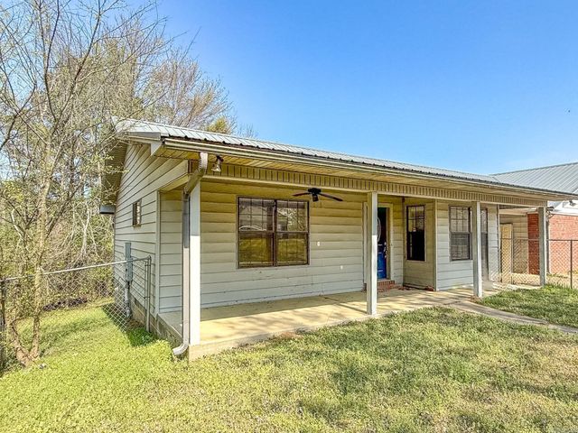103 Twin Oaks Drive, Arkadelphia, AR 71923