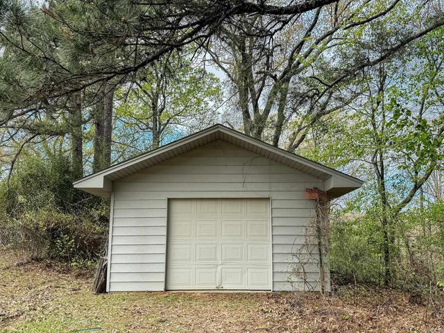 103 Twin Oaks Drive, Arkadelphia, AR 71923