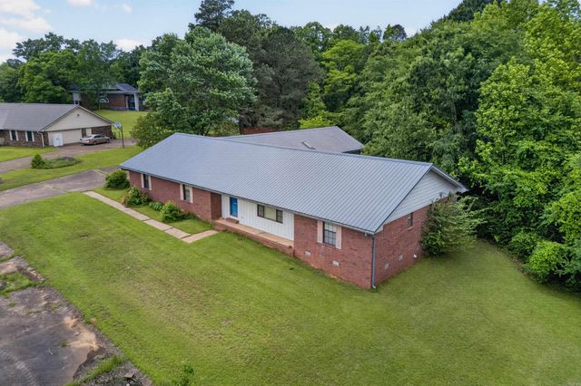 103 Twin Oaks Drive, Arkadelphia, AR 71923