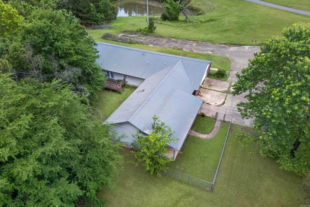 103 Twin Oaks Drive, Arkadelphia, AR 71923