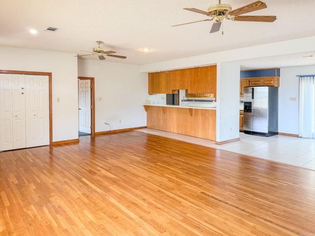 103 Twin Oaks Drive, Arkadelphia, AR 71923