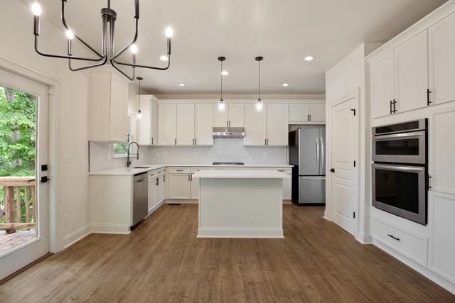 807 Middlebrooke Bend, Canton, GA 30115