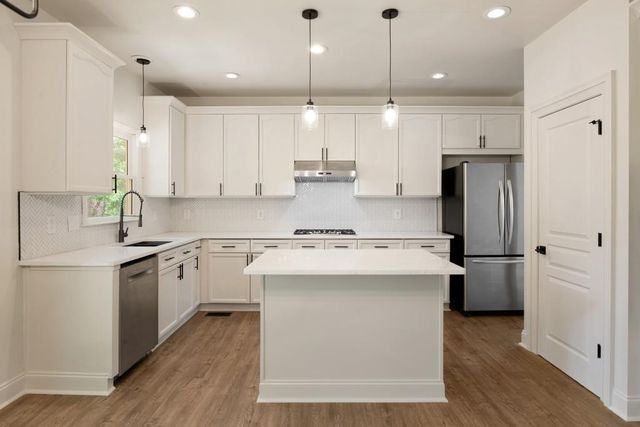 807 Middlebrooke Bend, Canton, GA 30115