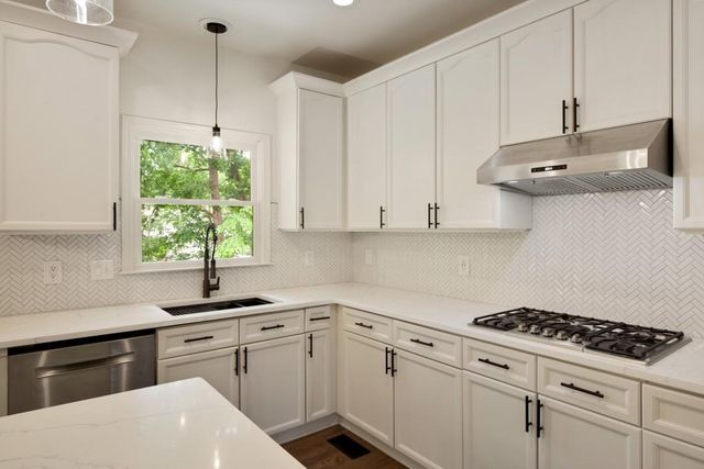 807 Middlebrooke Bend, Canton, GA 30115