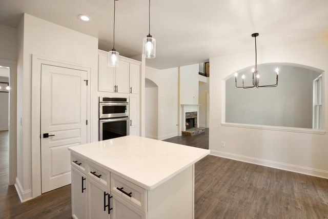 807 Middlebrooke Bend, Canton, GA 30115