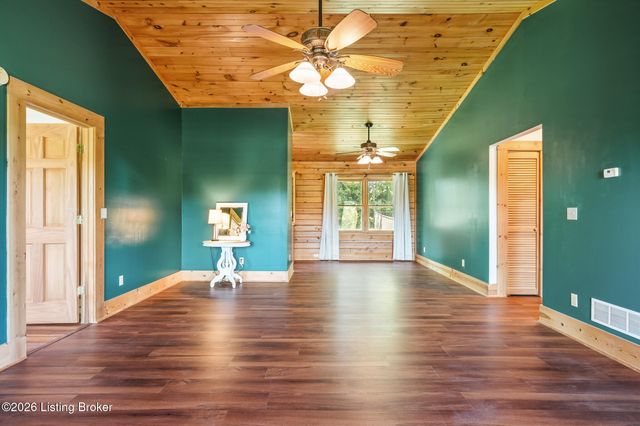 130 Marbrook Ln, Finchville, KY 40022