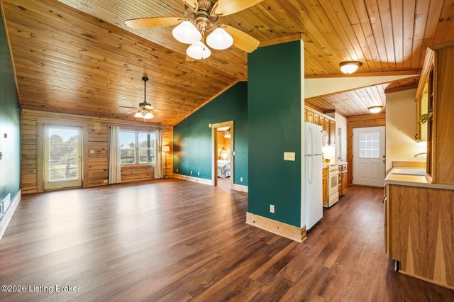 130 Marbrook Ln, Finchville, KY 40022
