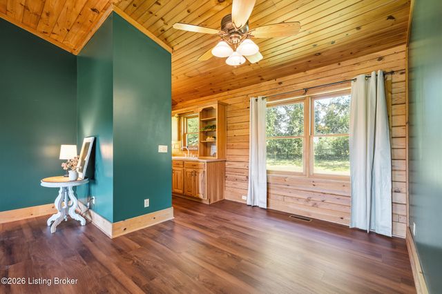 130 Marbrook Ln, Finchville, KY 40022
