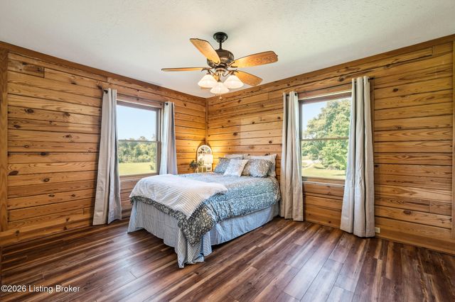 130 Marbrook Ln, Finchville, KY 40022