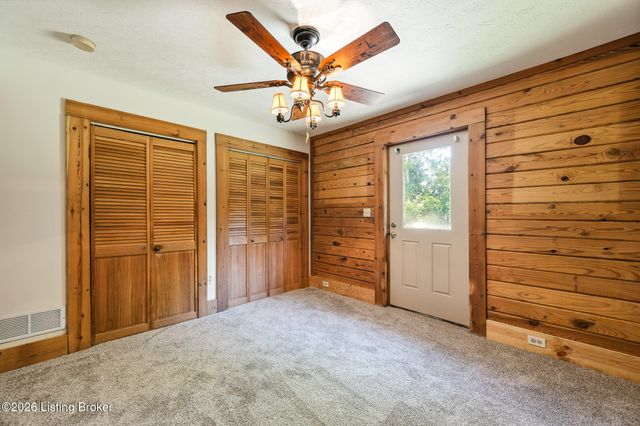130 Marbrook Ln, Finchville, KY 40022