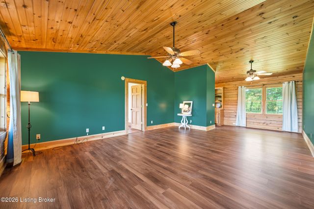 130 Marbrook Ln, Finchville, KY 40022