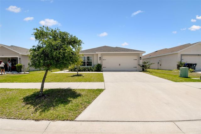 105 BLUE ALICE SPRING COURT, Ruskin, FL 33570