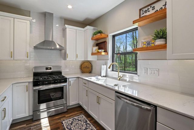 787 Odsila WAY, Fontana, WI 53125