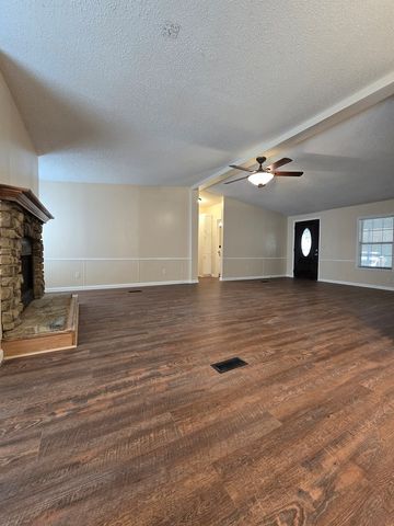 1638 Kendall Road, Rocky Face, GA 30740