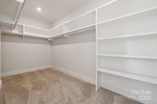 250 E Warfield Drive, Mooresville, NC 28115