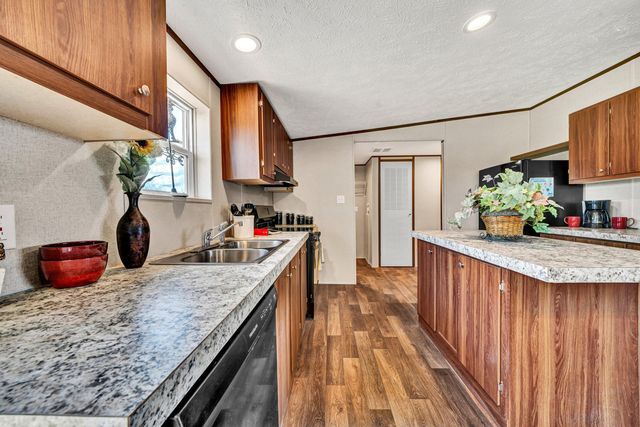 2236 Lipscomb RD, Moneta, VA 24121