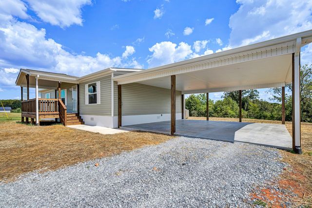 2236 Lipscomb RD, Moneta, VA 24121