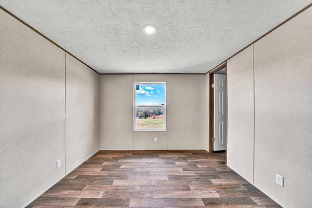 2236 Lipscomb RD, Moneta, VA 24121